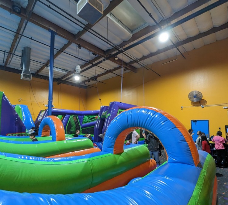 Pump It Up Lake Forest Kids Birthday and More (Lake&nbspForest,&nbspCA)